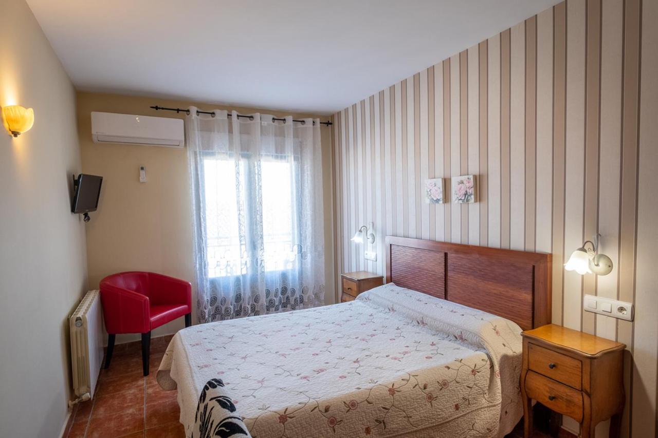 Hotel La Jara-Arribes Aldeadávila de la Ribera 외부 사진